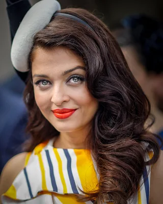 Aishwarya Rai Bachchan at the Longines Queen Elizabeth Stakes at Royal Randwick, Sydney, 9 April 2016.