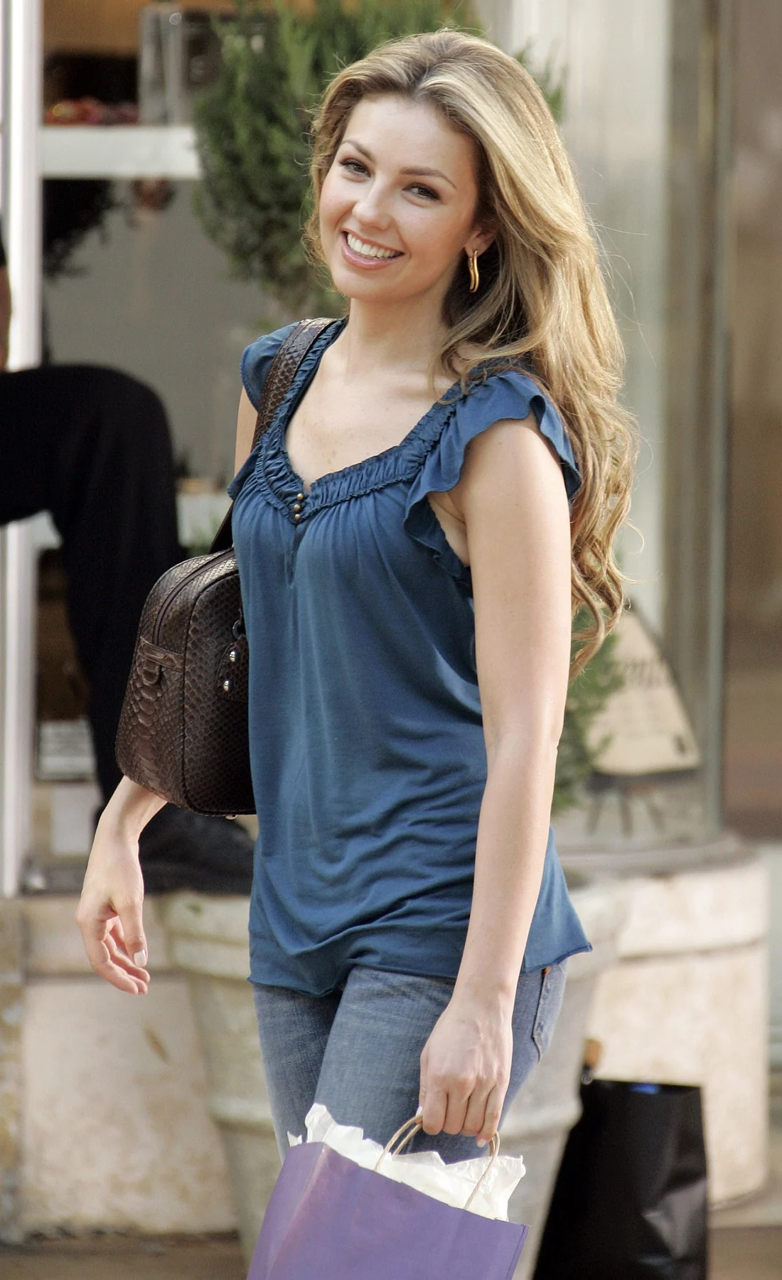 Thalía on the set of a commercial, 2006.